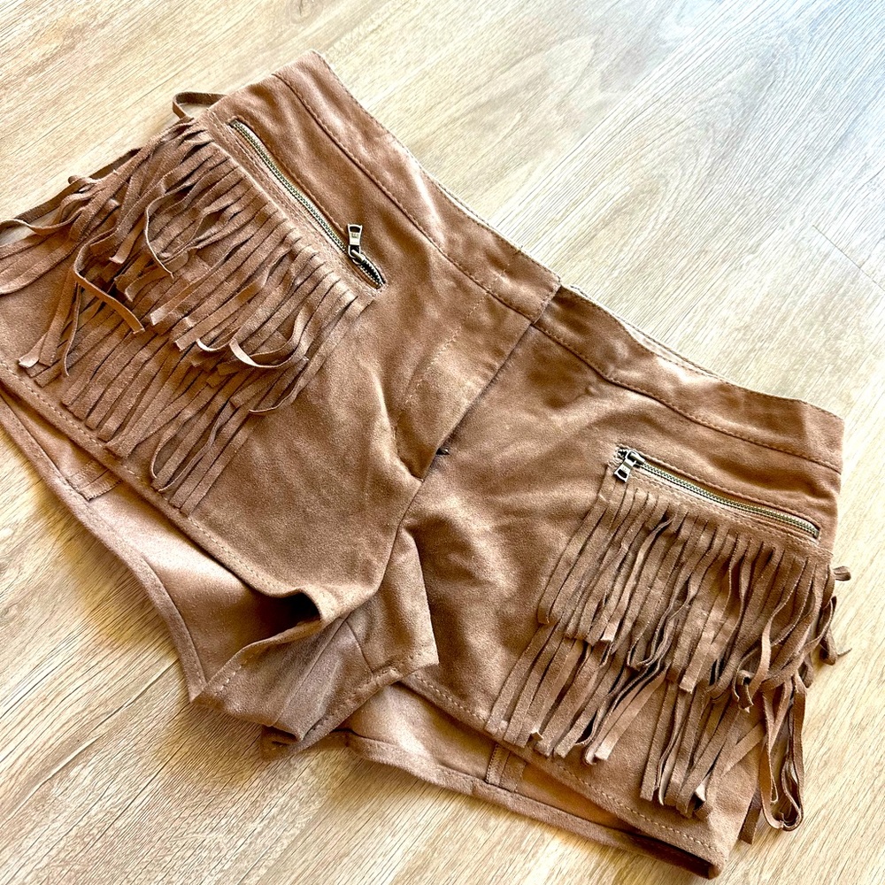 Suede fringe short shorts